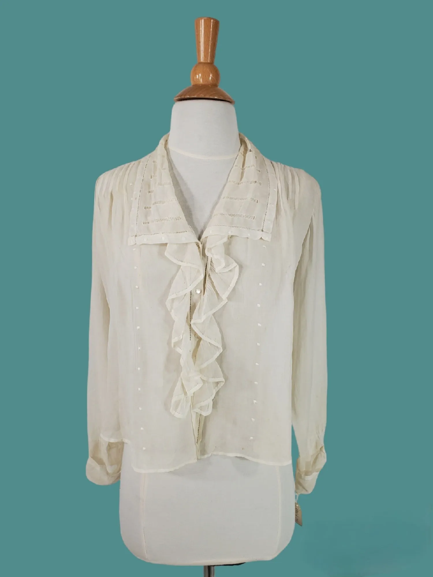 10s Antique Blouse in Cream - sm, med, lg