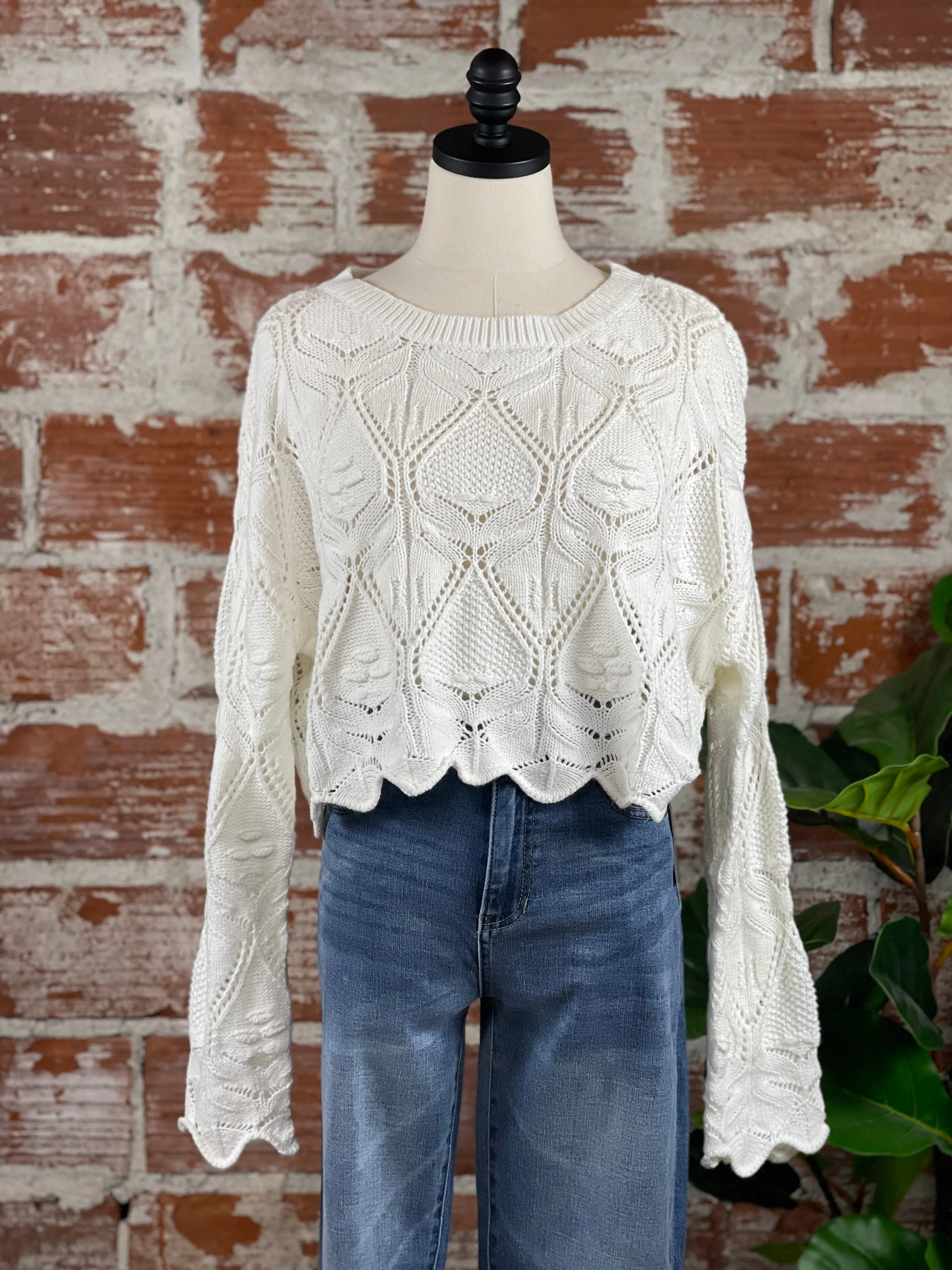 Apricot Scallop Hem Sweater in White