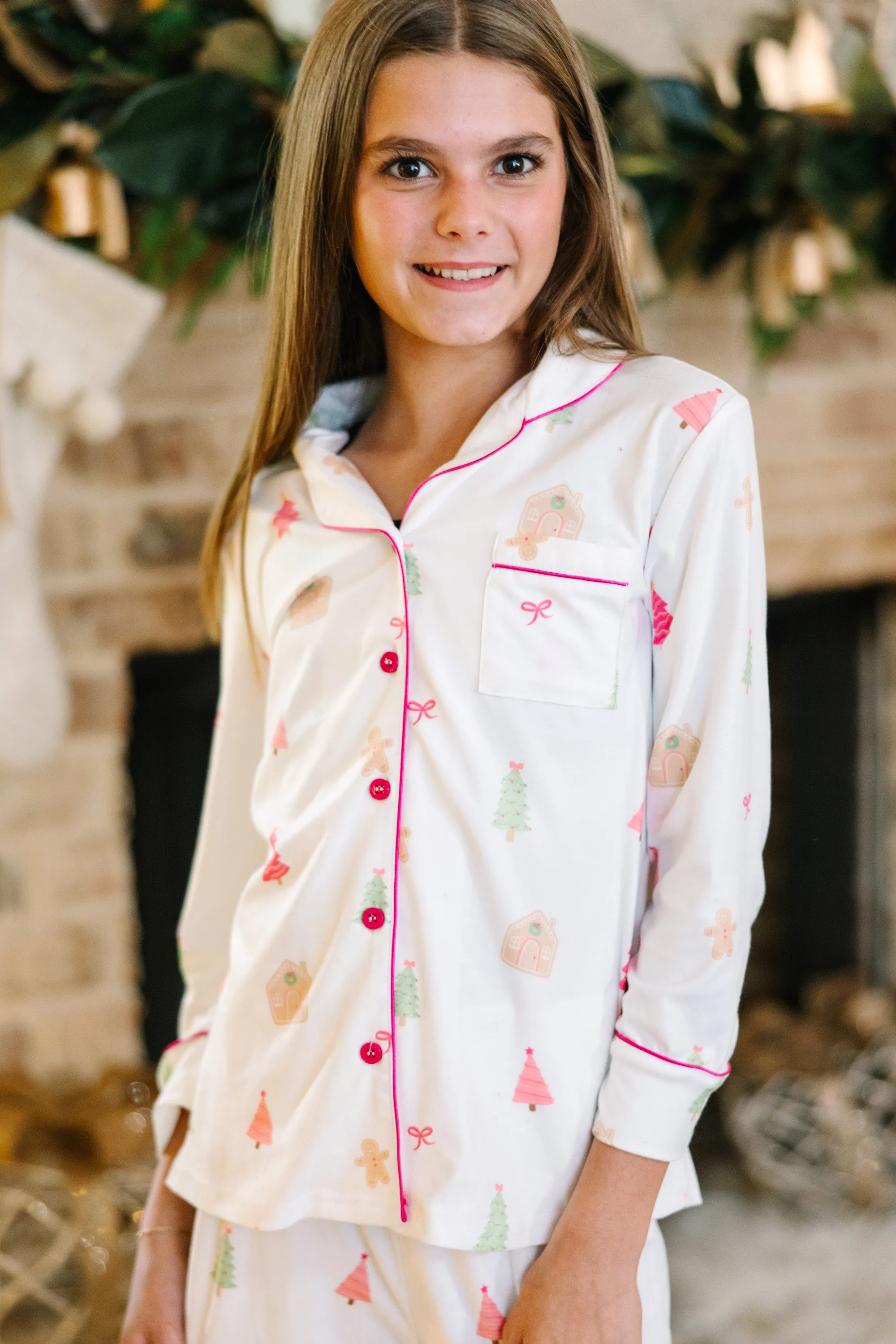 Girls: Staying In Gingerbread L/S Pajama Set