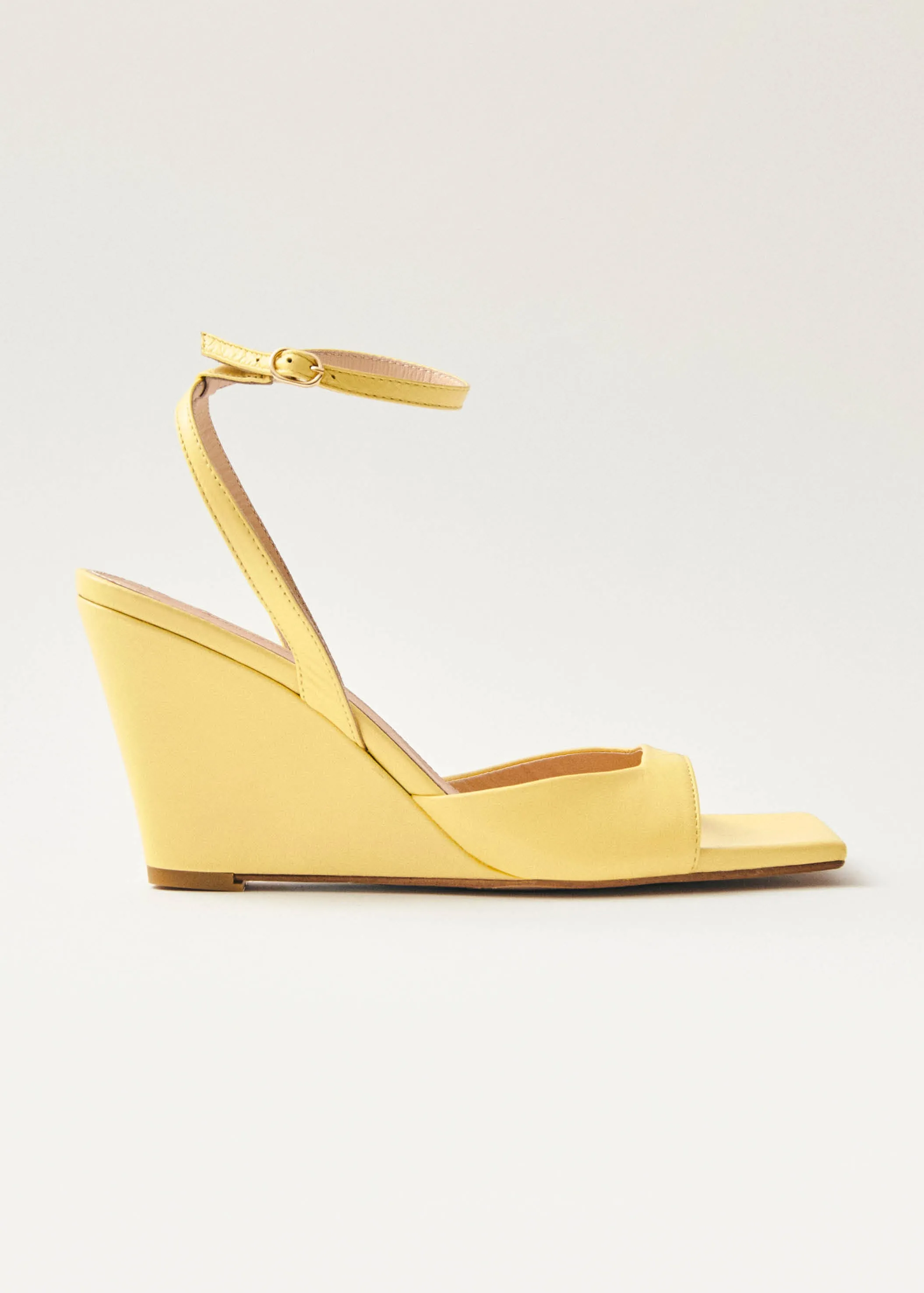 Riya Yellow Leather Sandals