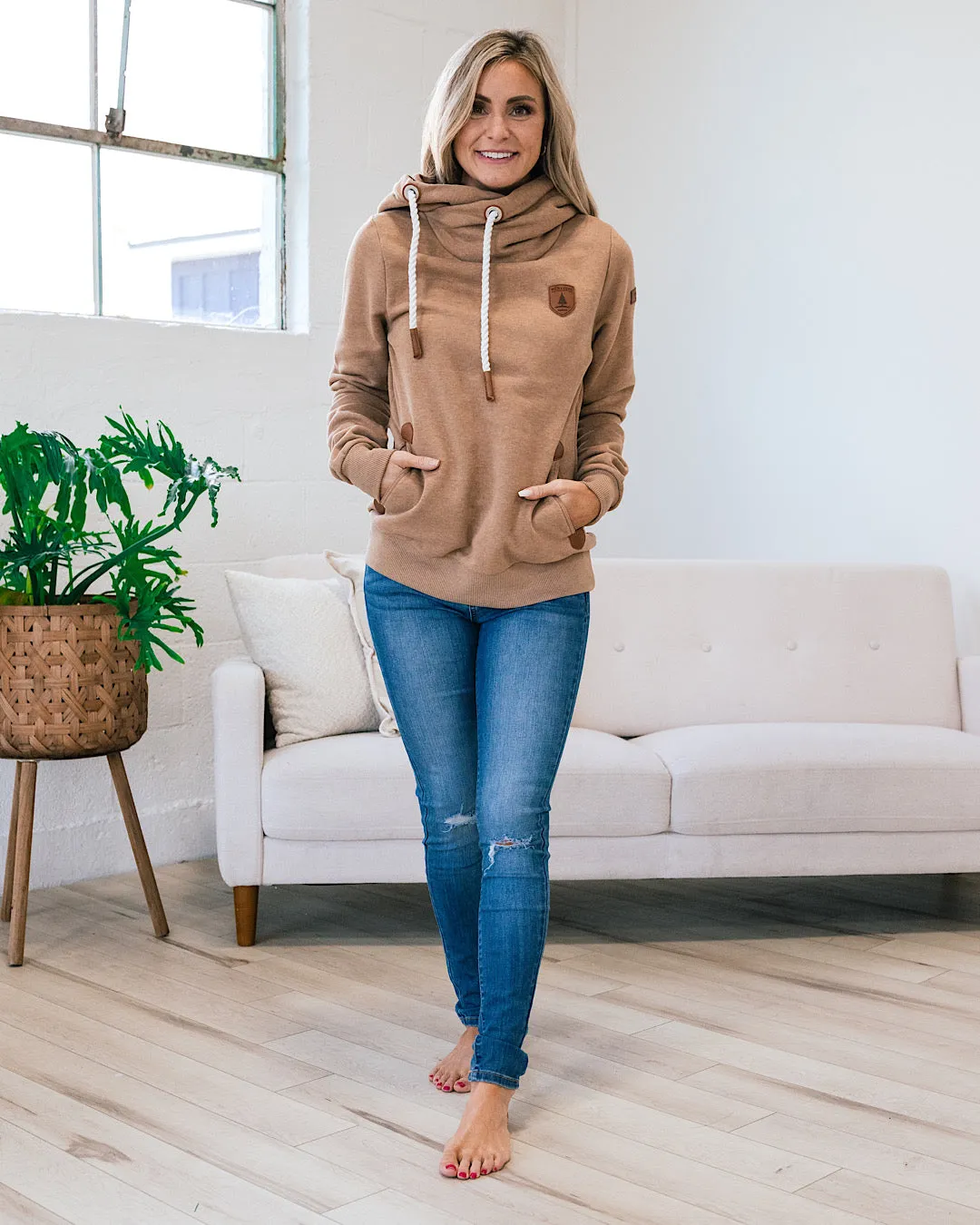 Wanakome Artemis Hoodie - Desert